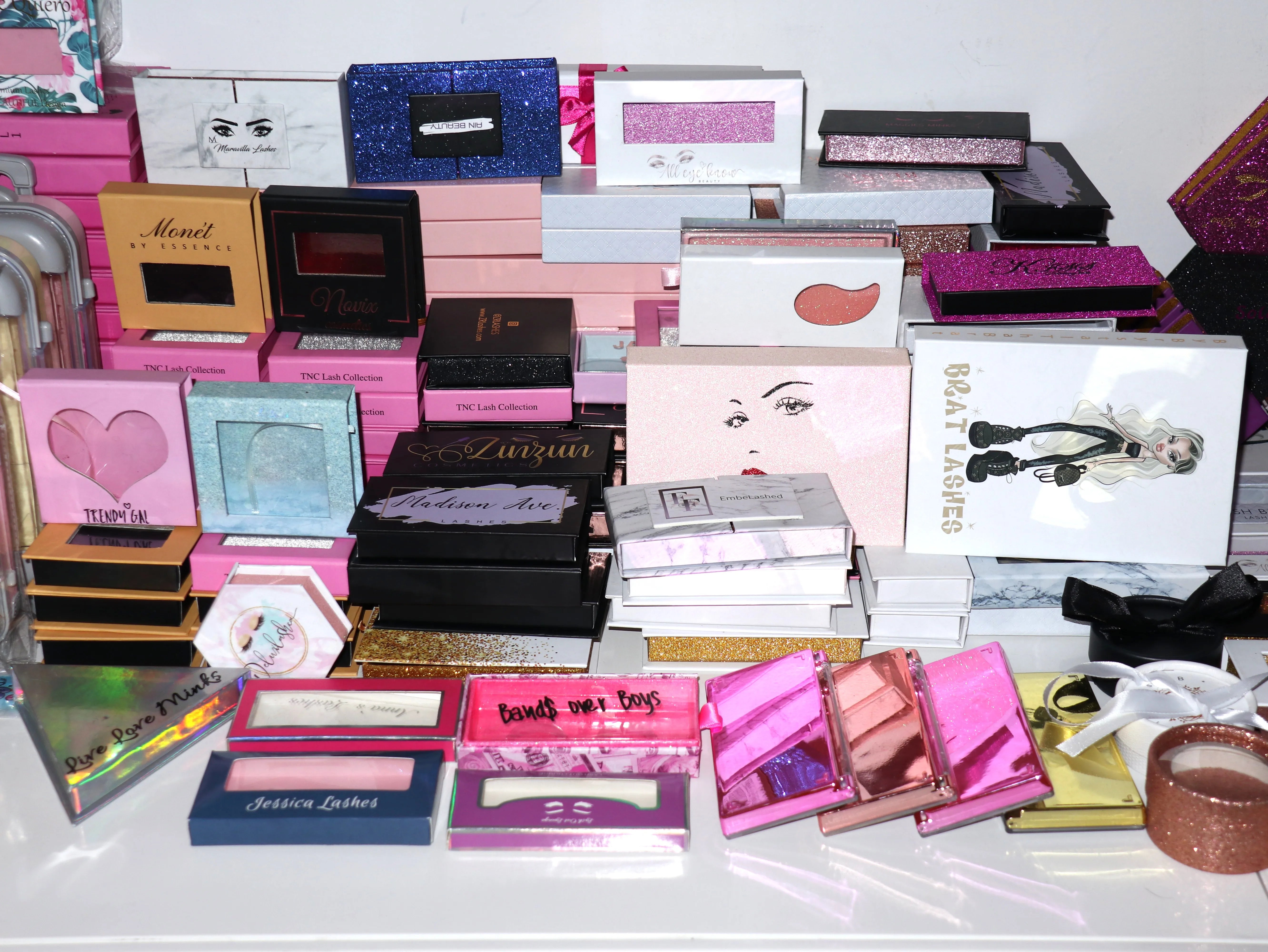 New Design Custom Eyelash Packing Set 3d Mink False Eye Lashes Own Brand 25mm Wholesale Mink Eyelashes
