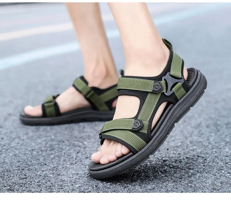 Summer Sandals for Men Leisure Beach Sandals Male Fashion Leisure Beach Holiday Sandals Shoes Lightweight Outdoor Casual Shoes