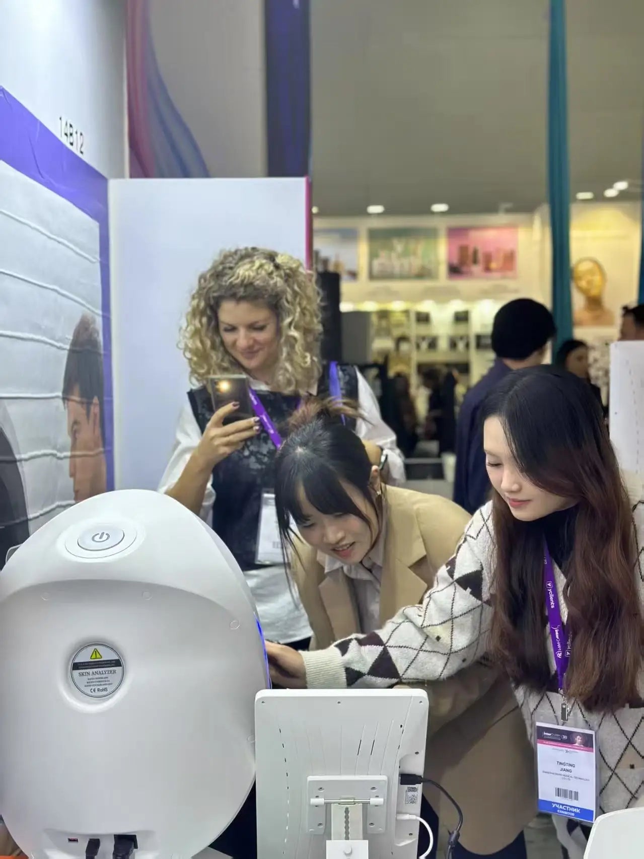 NEW 3D Skin Scanner Care Facial Analyzer Monitor Machine Mirror Portable Testing English Detector Face Camera Test Analysis