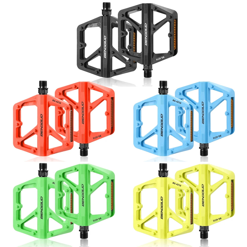 Double DU Bearing Nylon Bicycle Pedals with Reflector Ultralight Bike Pedals Bicycle Platform Pedals Bike Accessories