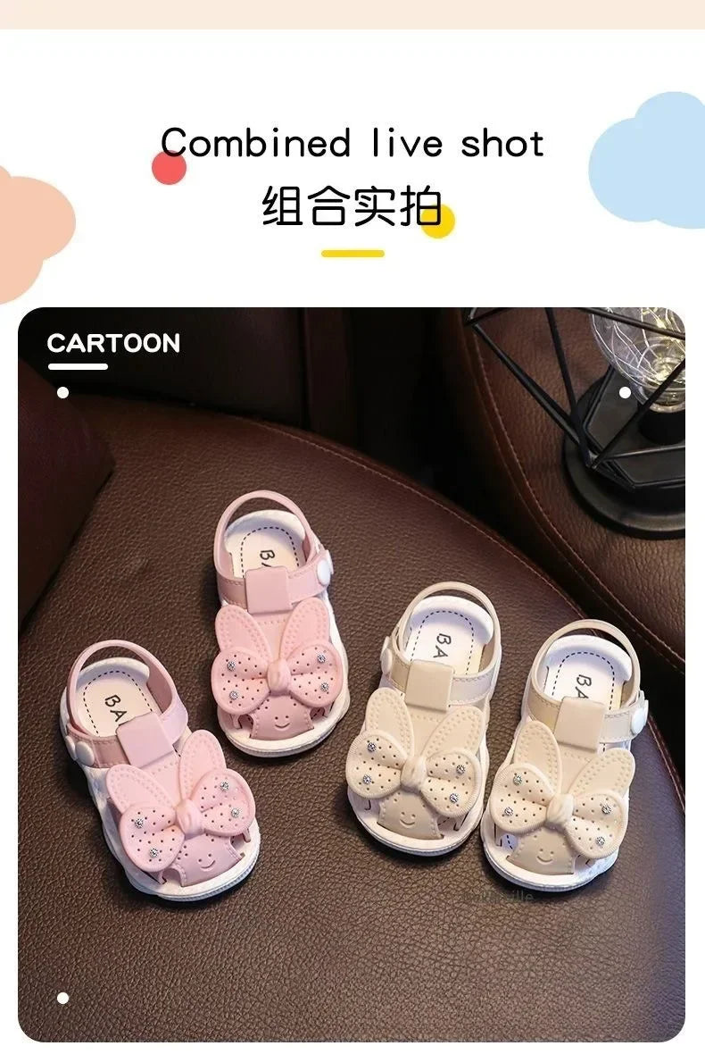 New Summer Outdoor Non-Slip Sandals for Girls Featuring Soft Soles And Lightweight Design Perfect for The Beach
