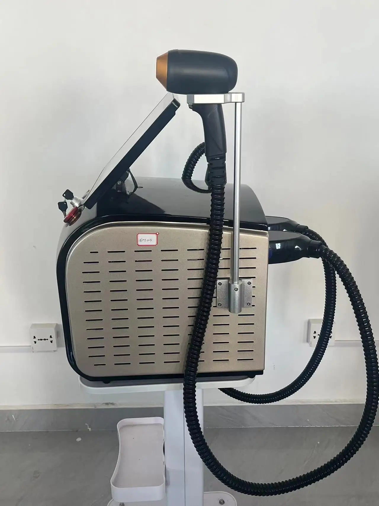 2in1 Soprano Titanium Ice Platinum Diode 755 808 1064nm 3 Wavelength Laser ND:YAG Machine Painless Hair Removal Machine