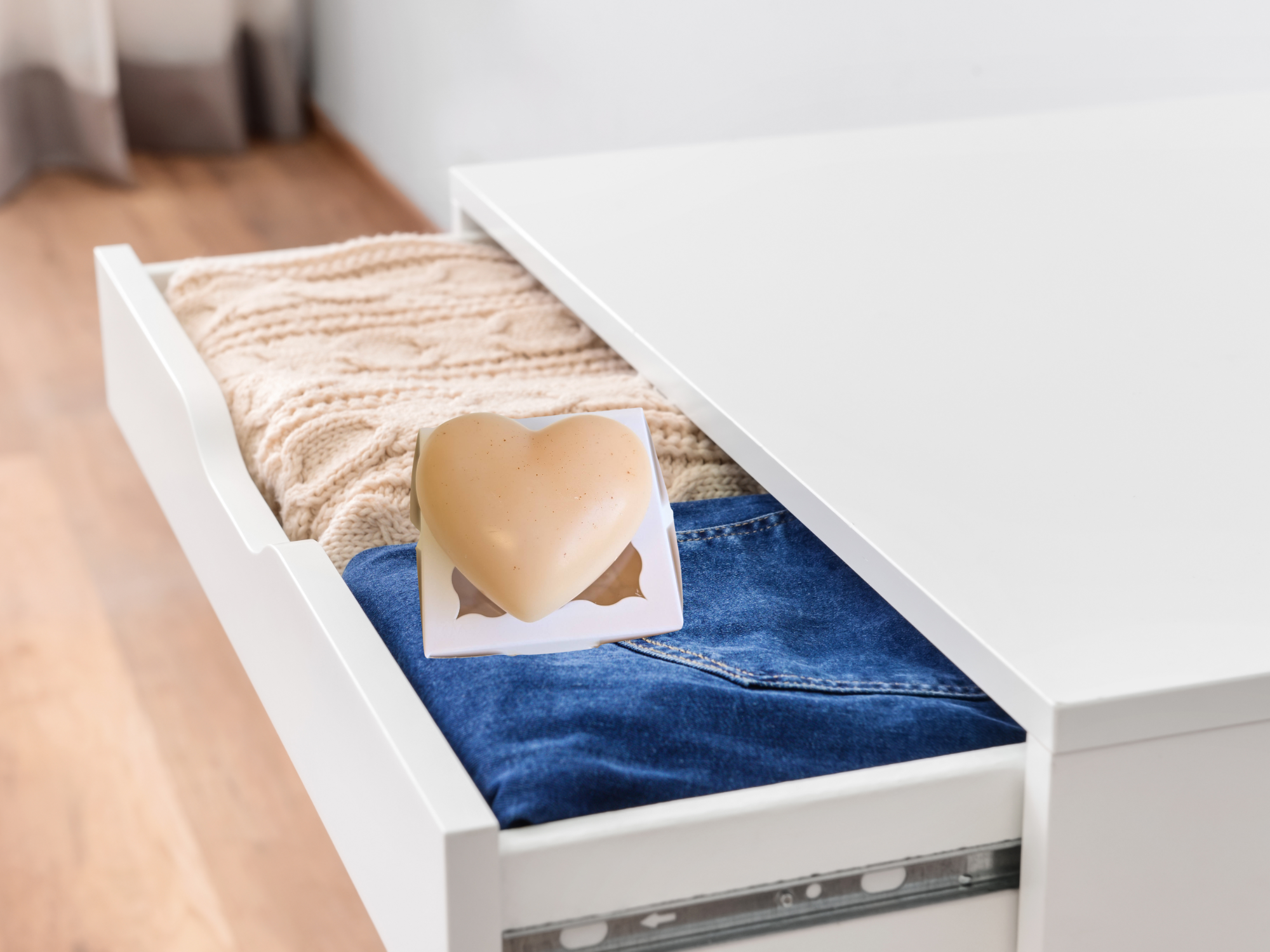 Wax heart fresheners for closets and drawers - Best-Selling scents - Signature Collection