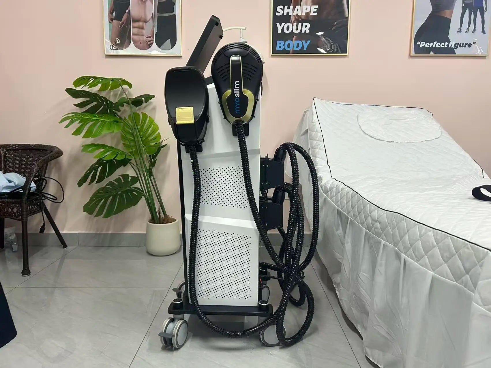 Myoslim NEO Folding Screen 6500W 15tes Uses The Latest RF And Technology To Muscle Building Body Shaping And Weight Loss