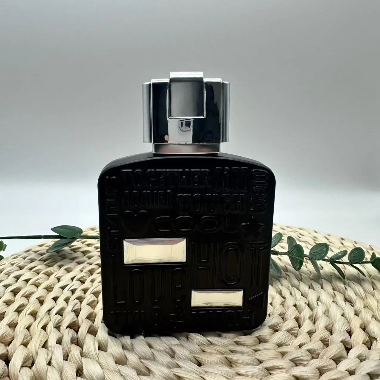 Arabian High-quality Neutral Perfume with Long-lasting Cologne Scent. Quality Perfume Supplier.
