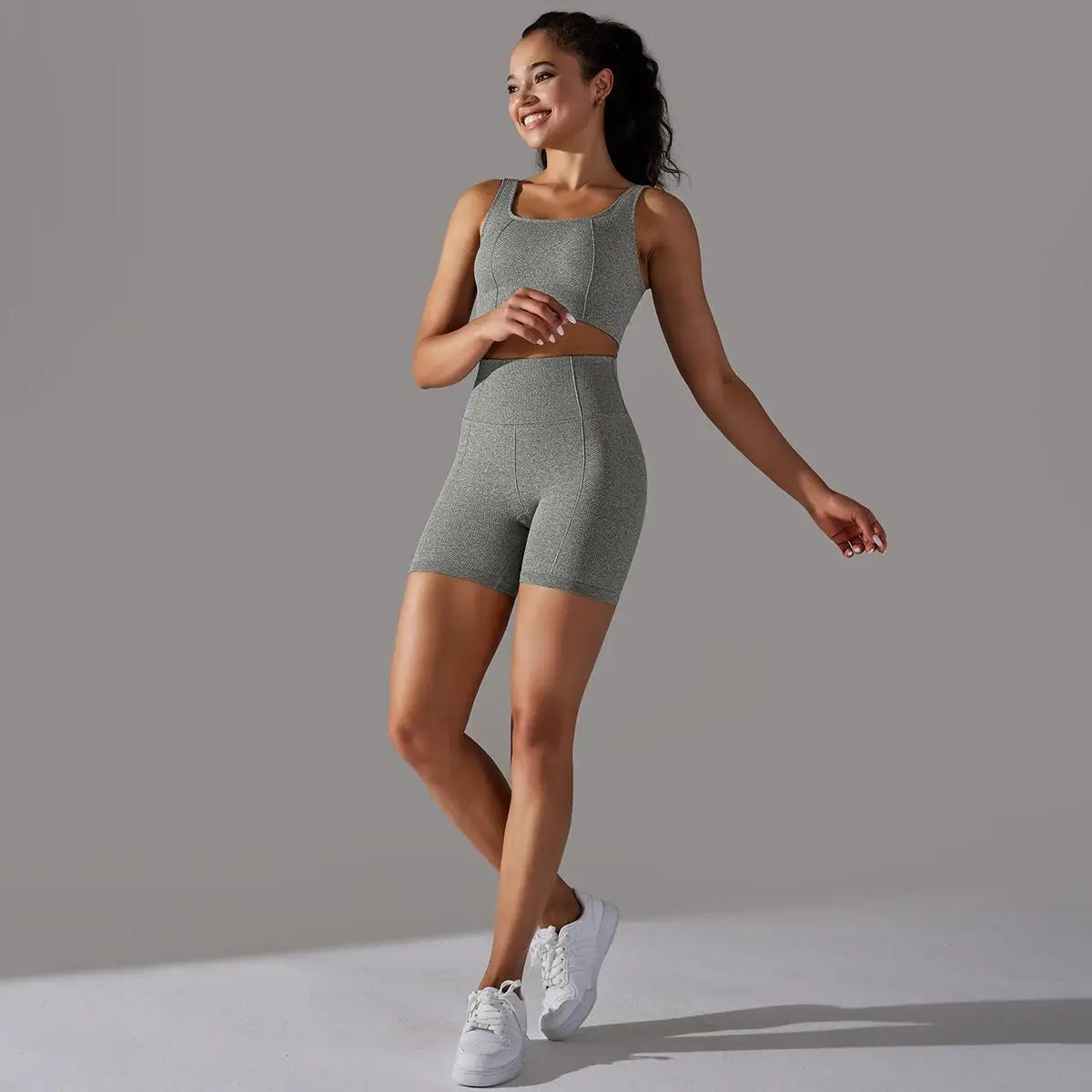 Custom Logo Gym Fitness Sports Two Piece Wear Outfit Yoga Top and Sportswear Suit Yoga Set for Women