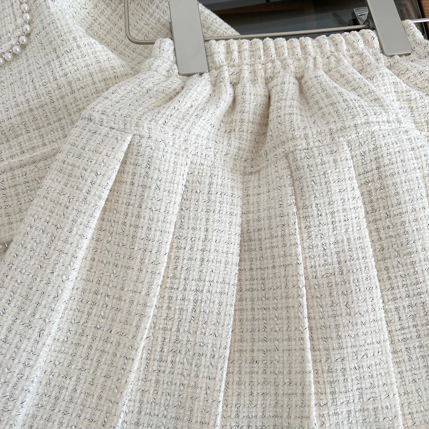 Yangqi Spring New Korean Version of Girls Fashion Temperament Small Fragrant Wind Girl Set Pleated Skirt Two-piece Set