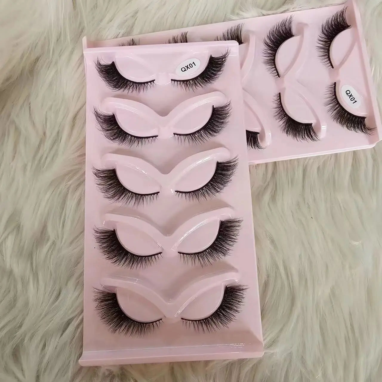 Fox Eye Effect Winged Short Strip Lashes Makeup Natural Cat Eye Lashes Bulk 3D Mink Eyelashes Wholesale Vendor