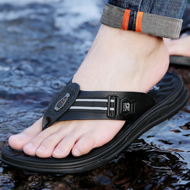 Men's Summer Sandals Anti-Slip Soft Bottom Fashionable Slip-On Comfortable Versatile Wear-Resistant Flat Sandals-902