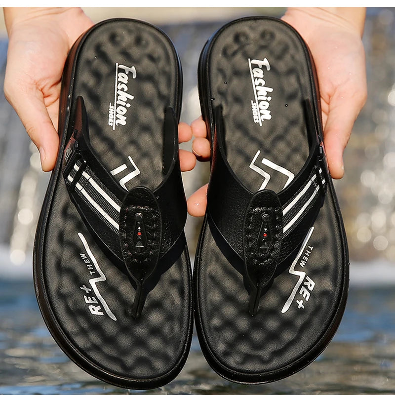 Men's Summer Sandals Anti-Slip Soft Bottom Fashionable Slip-On Comfortable Versatile Wear-Resistant Flat Sandals-902