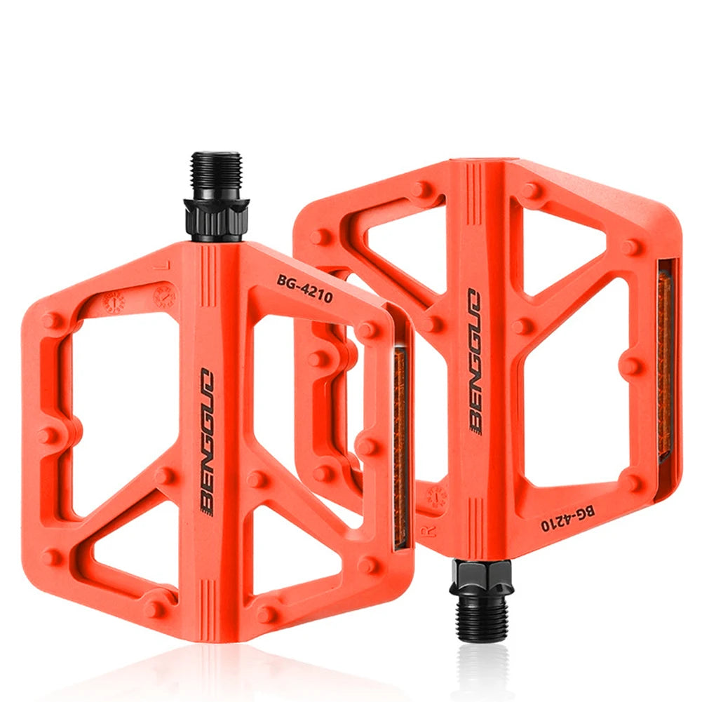 Double DU Bearing Nylon Bicycle Pedals with Reflector Ultralight Bike Pedals Bicycle Platform Pedals Bike Accessories