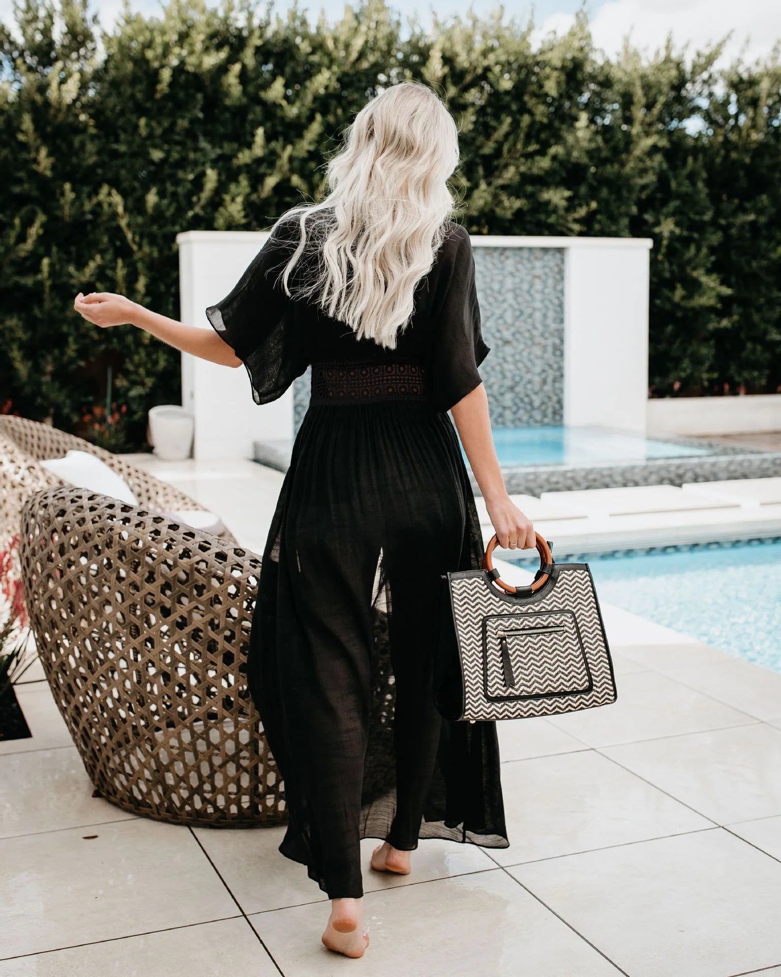 Beach fashion Long Maxi Dress Women  Cover Up Outing Tunic Pareo White V Neck Dresses Robe Swimsuit 2023 New wear