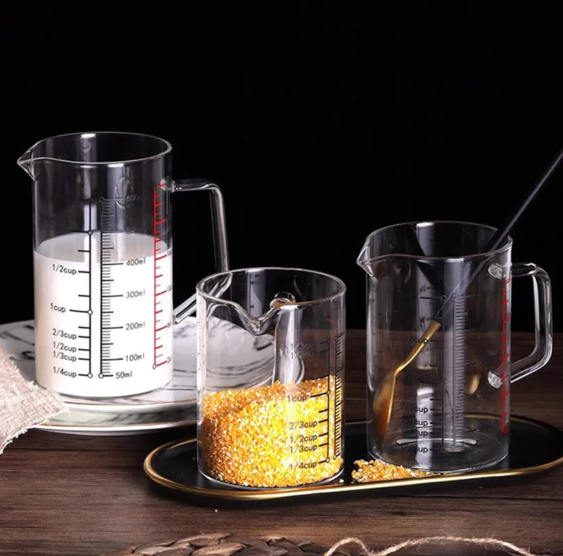 Heat-resistant Glass Measuring Cup With Wood Lid V-shaped Spout Laboratory Beaker Kitchen Baking Milk Coffee Measuring Mug