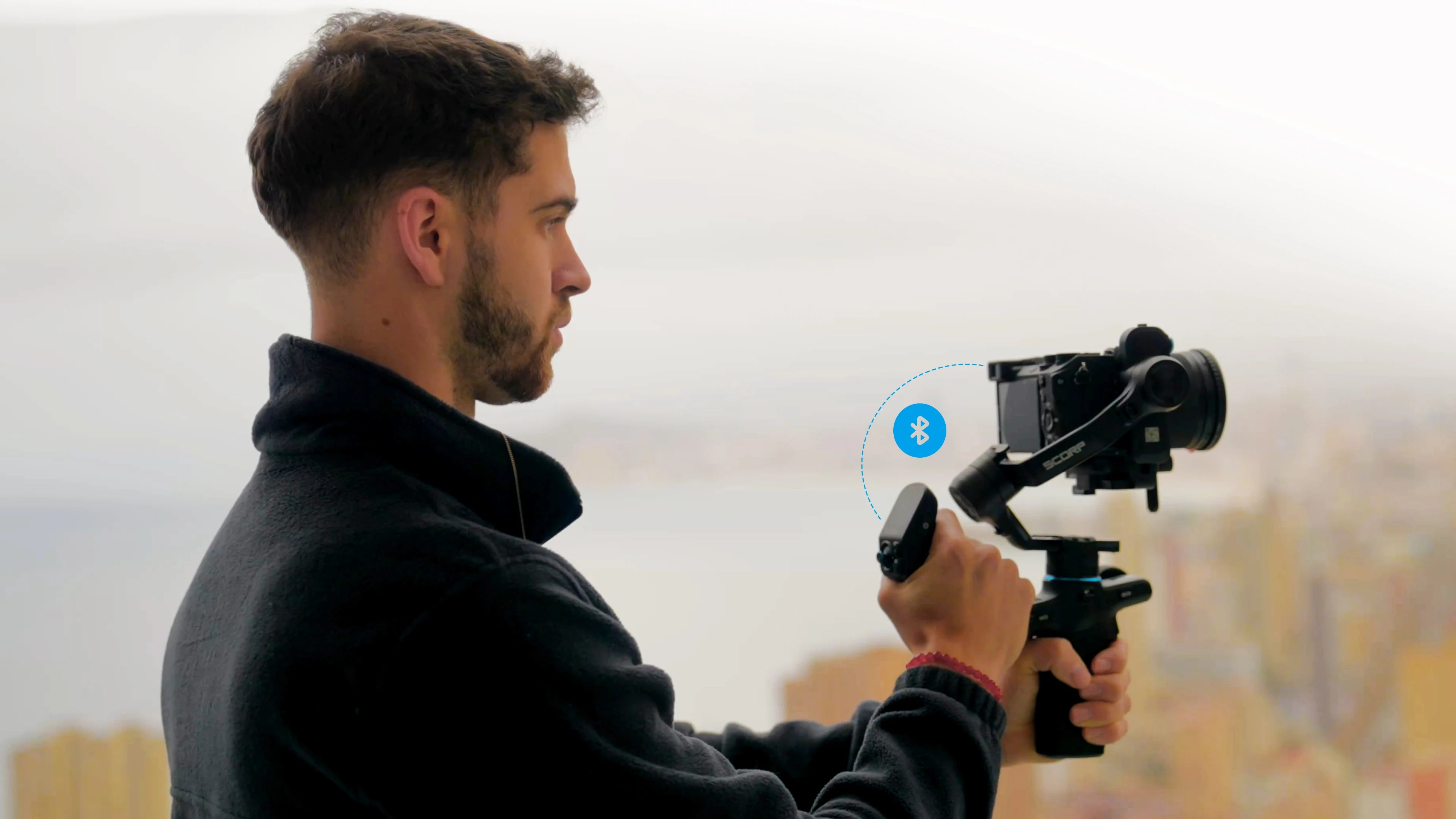 FeiyuTech SCORP Mini-3 Kit All-in-One Gimbal with Built-in AI Smart Tracking 2.0kg load, for Mirrorless Action Camera Smartphone
